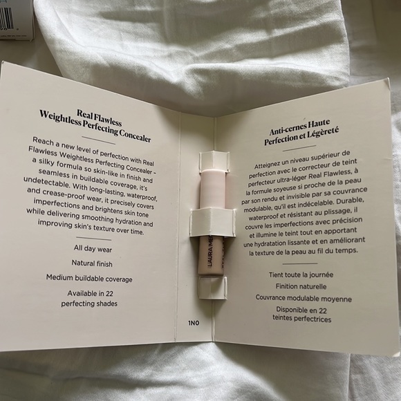 Sample Laura Mercier flawless concealer 1NO—mini makeup - Picture 2 of 5